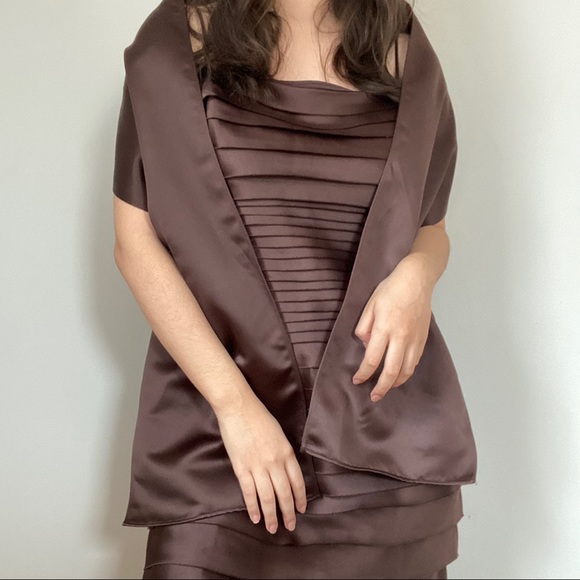 JS Collections Brown Tiered Dress and Shawl - Picture 4 of 4